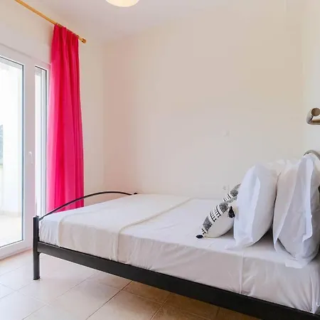 Verano 2-bdrm Maisonette With Shared Garden, Sani アパート Sani (Chalkidiki)