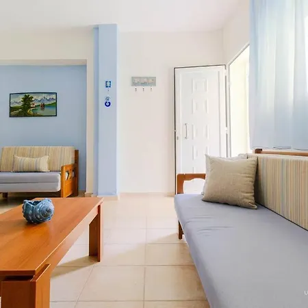Appartement Verano 2-bdrm Maisonette With Shared Garden, Sani