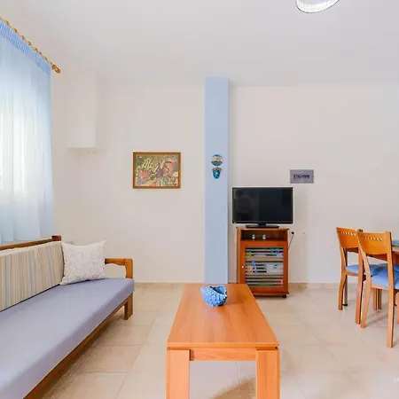 Apartamento Verano 2-bdrm Maisonette With Shared Garden, Sani Sani (Chalkidiki)